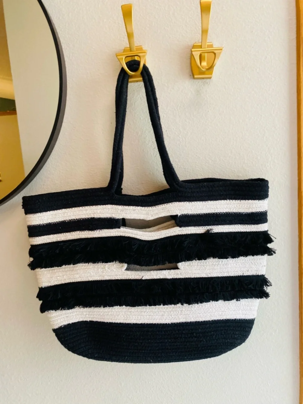 STELLA & DOT FOR Anthropologie Black & White Taj Tassel Tote - Picture 9 of 14